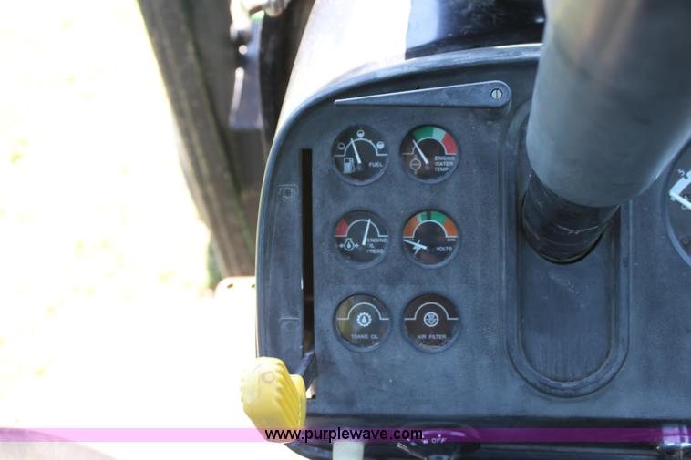 image for item D5177 1982 John Deere 4640 tractor