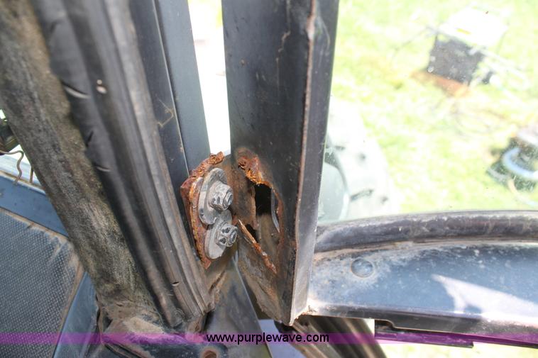 image for item D5177 1982 John Deere 4640 tractor