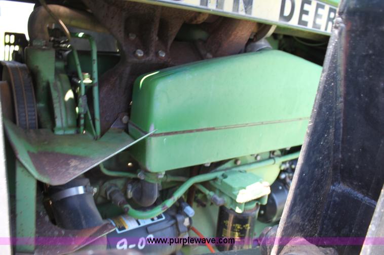 image for item D5177 1982 John Deere 4640 tractor