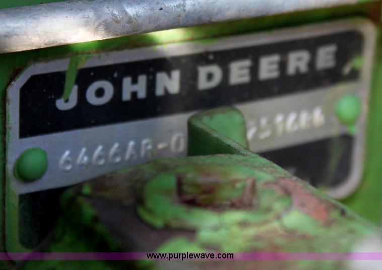 image for item D5177 1982 John Deere 4640 tractor