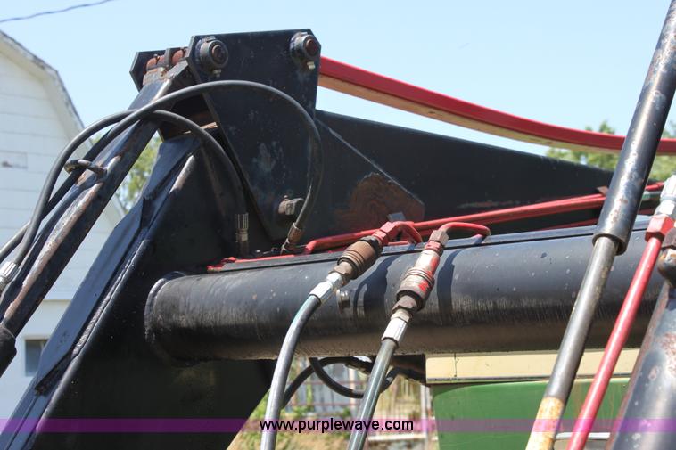 image for item D5177 1982 John Deere 4640 tractor