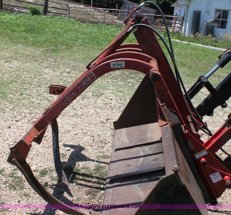 image for item D5177 1982 John Deere 4640 tractor