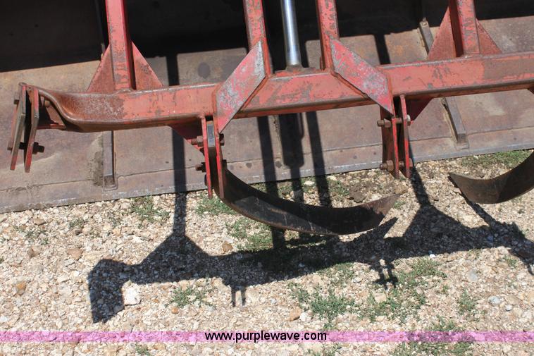 image for item D5177 1982 John Deere 4640 tractor