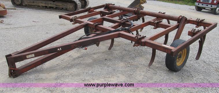 image for item K9295 Brady Koehring 822 chisel plow