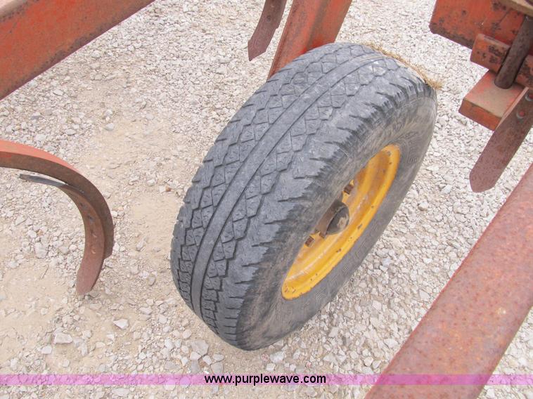 image for item K9295 Brady Koehring 822 chisel plow