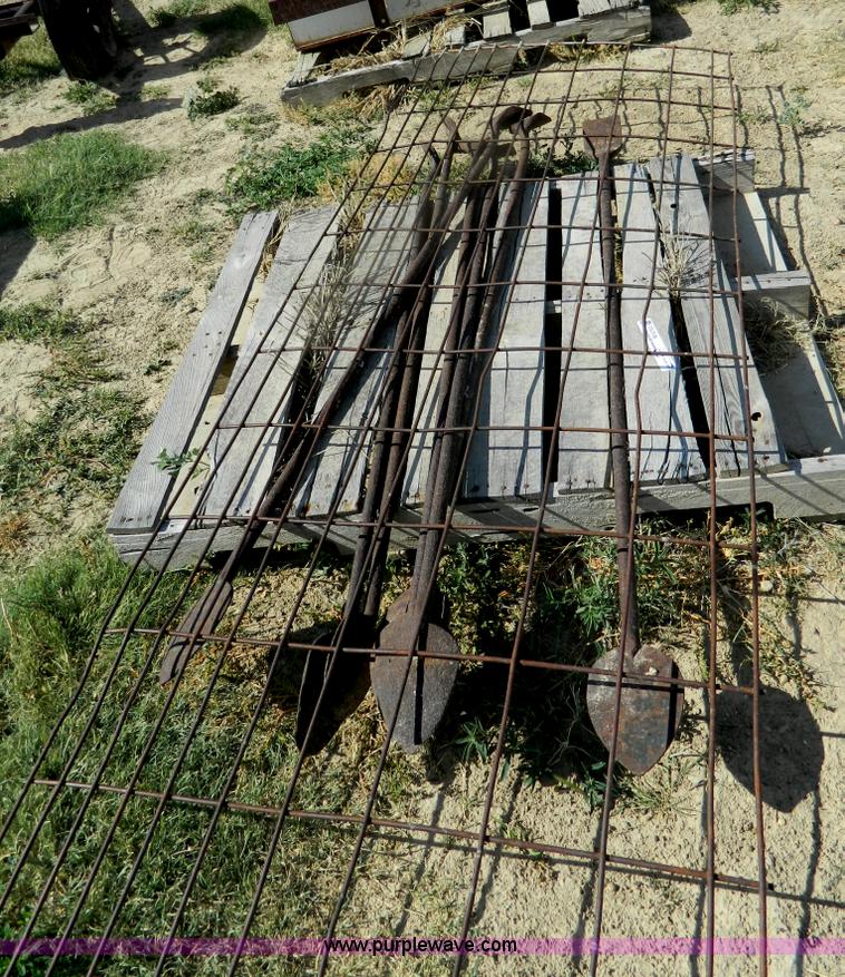 image for item M9753 Assorted items