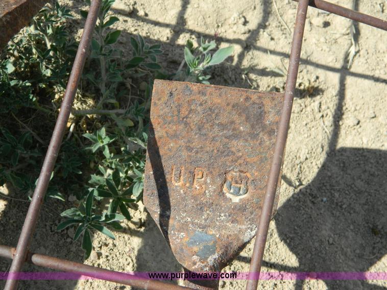 image for item M9753 Assorted items