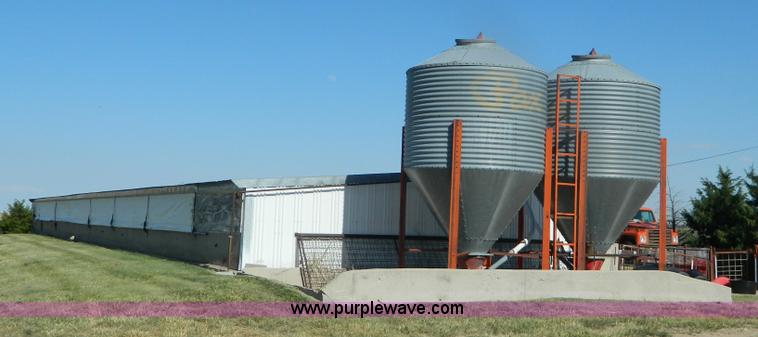 image for item M9764 20' x 90' hog containment building