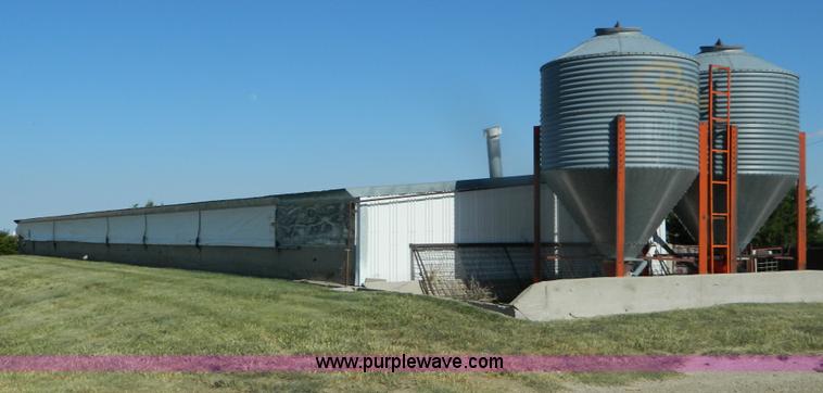 image for item M9764 20' x 90' hog containment building