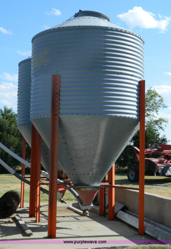 image for item M9764 20' x 90' hog containment building