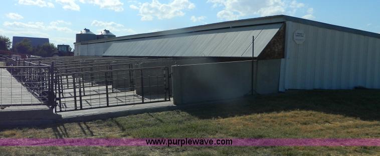 image for item M9764 20' x 90' hog containment building