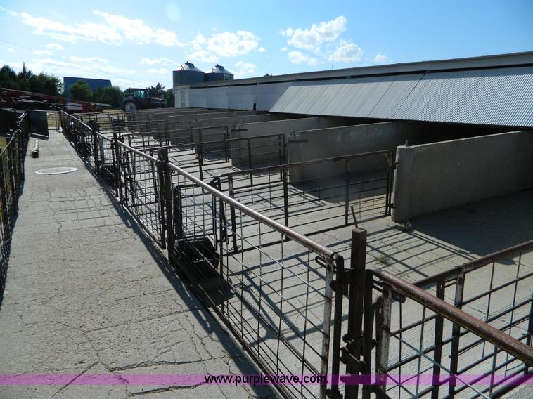 image for item M9764 20' x 90' hog containment building