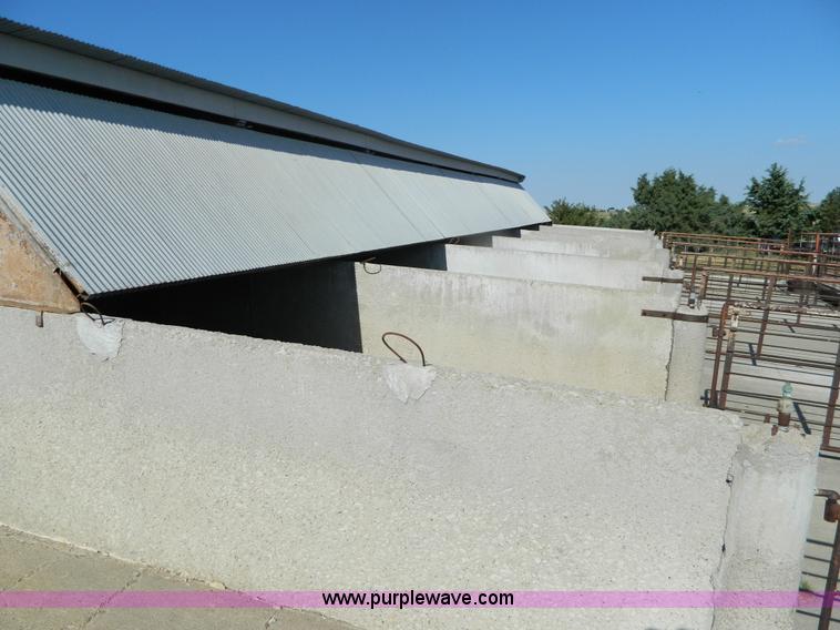 image for item M9764 20' x 90' hog containment building