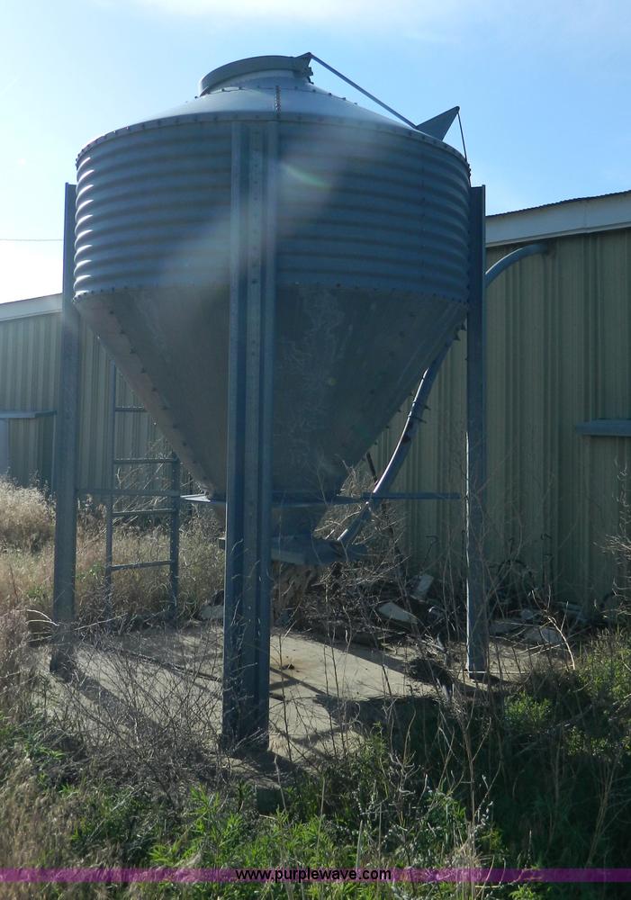 image for item M9765 24' x 90' freestanding hog nursery building