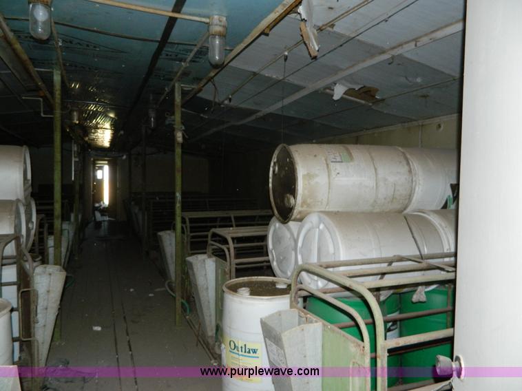 image for item M9765 24' x 90' freestanding hog nursery building