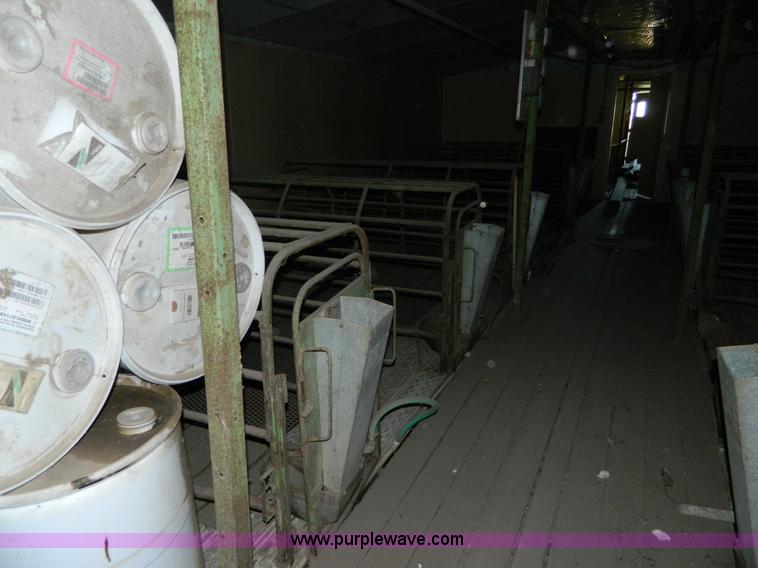 image for item M9765 24' x 90' freestanding hog nursery building
