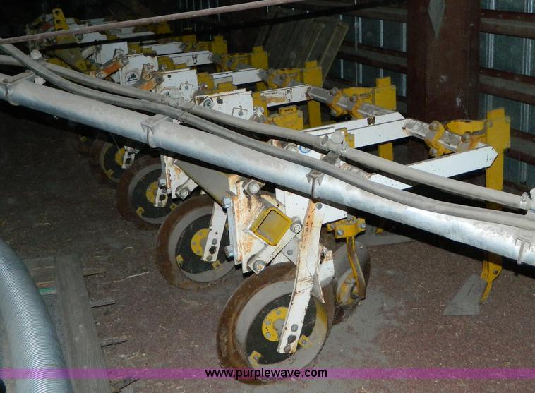 image for item M9770 Buffalo 4600-8 cultivator