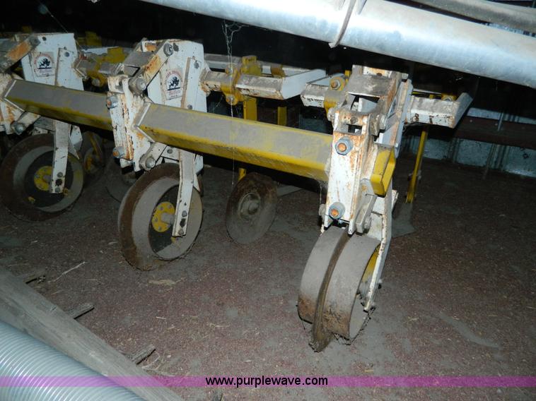 image for item M9770 Buffalo 4600-8 cultivator