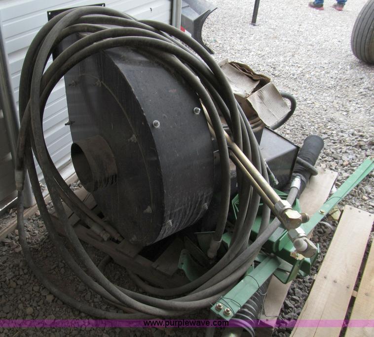 image for item S9999 Crust Buster Speed King VAC hydraulic vacuum