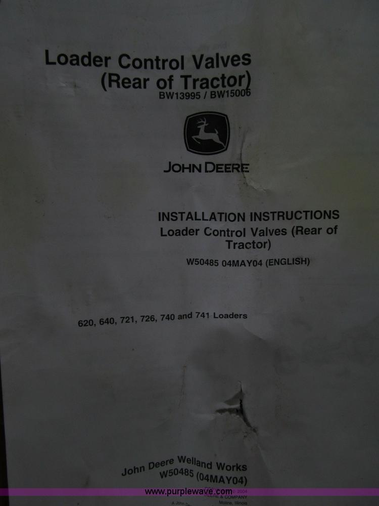 image for item T9002 Loader control valves