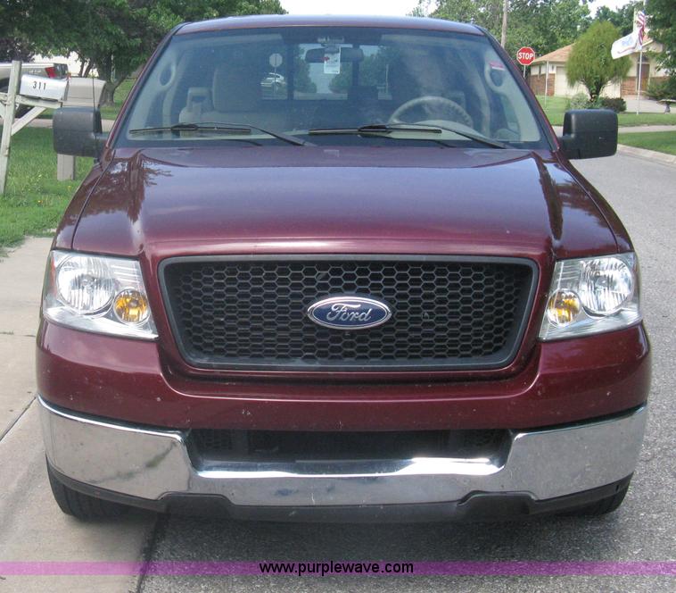 image for item A6449 2005 Ford F150 XLT extended cab pickup truck