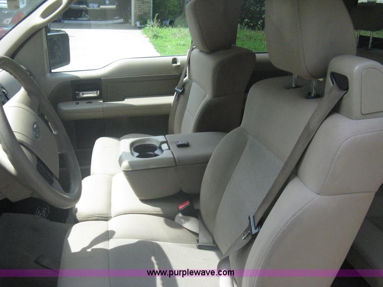 image for item A6449 2005 Ford F150 XLT extended cab pickup truck