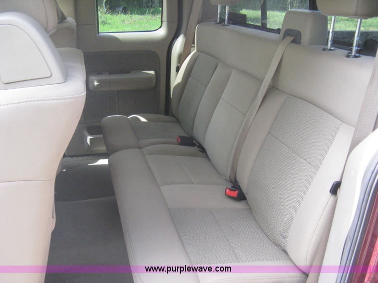 image for item A6449 2005 Ford F150 XLT extended cab pickup truck