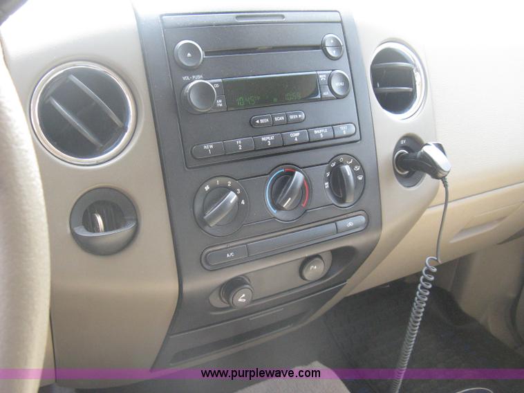 image for item A6449 2005 Ford F150 XLT extended cab pickup truck