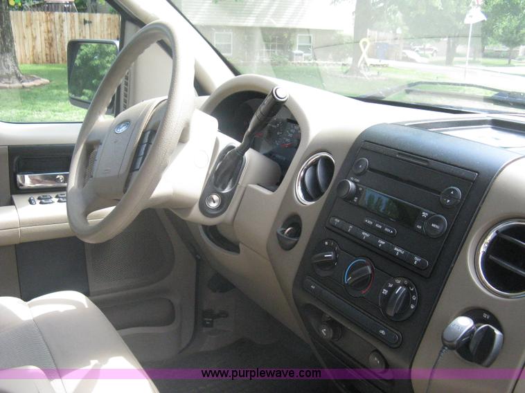 image for item A6449 2005 Ford F150 XLT extended cab pickup truck