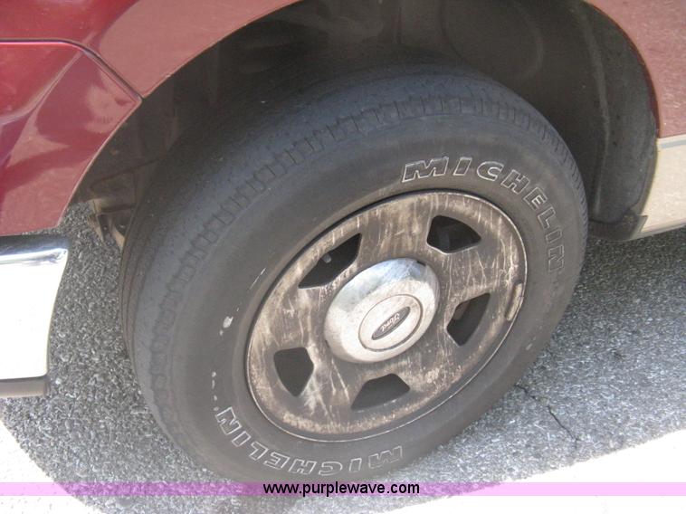 image for item A6449 2005 Ford F150 XLT extended cab pickup truck