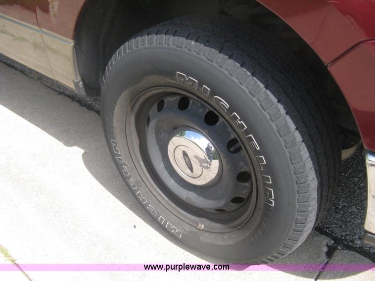 image for item A6449 2005 Ford F150 XLT extended cab pickup truck