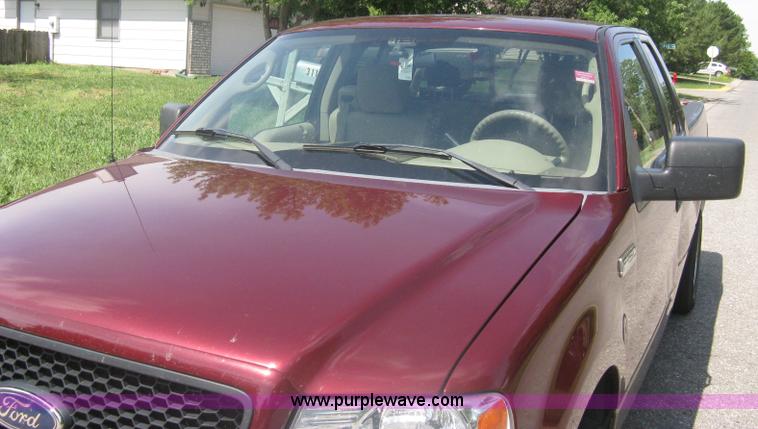 image for item A6449 2005 Ford F150 XLT extended cab pickup truck