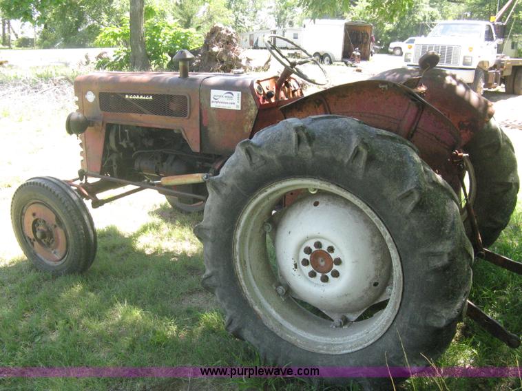 image for item A6458 International B275 tractor