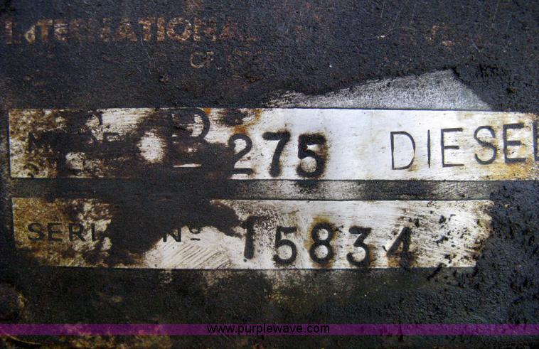 image for item A6458 International B275 tractor