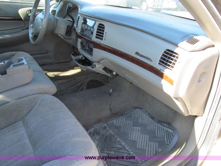 image for item A8323 2005 Chevrolet Impala