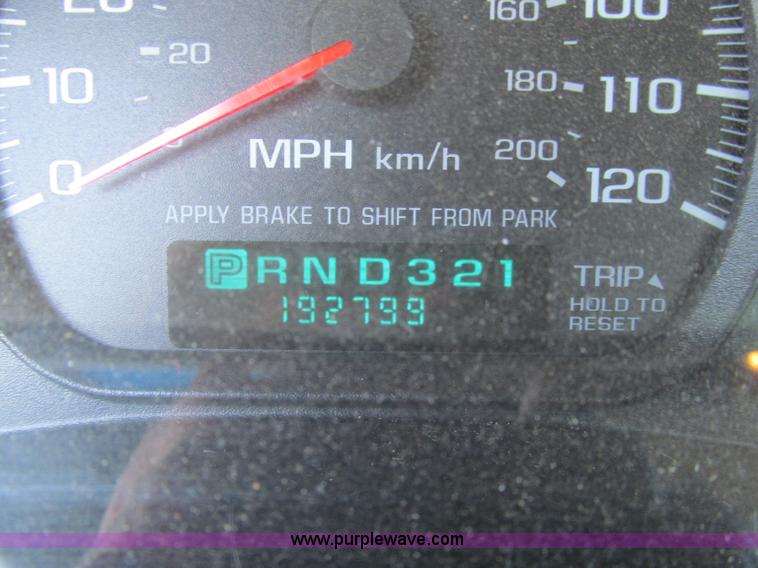 image for item A8323 2005 Chevrolet Impala