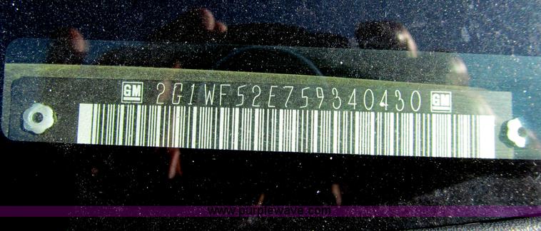 image for item A8324 2006 Ford Taurus SE