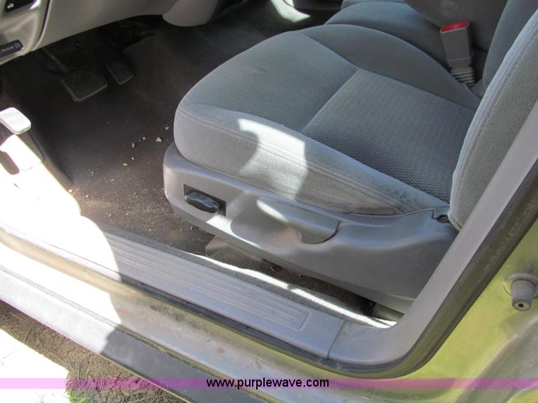 image for item A8326 2003 Ford Taurus SES