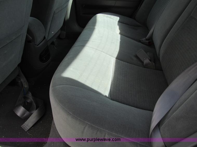 image for item A8326 2003 Ford Taurus SES