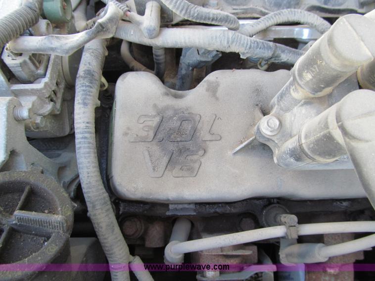 image for item A8326 2003 Ford Taurus SES