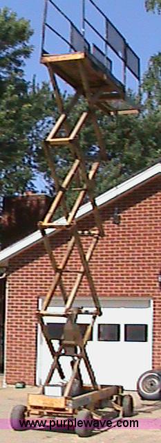 image for item B1269 Heff-T-Herman 220TM11 24V scissor lift