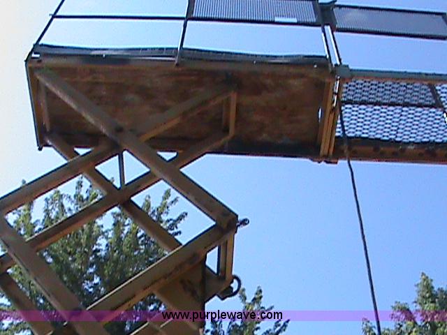 image for item B1269 Heff-T-Herman 220TM11 24V scissor lift