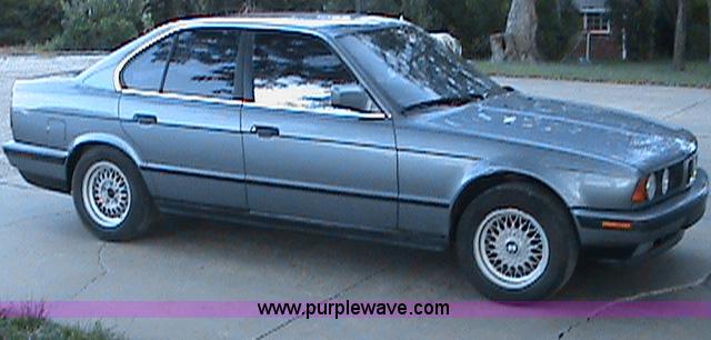 image for item B1270 1989 BMW 535I