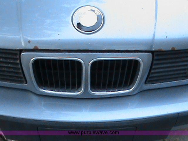 image for item B1270 1989 BMW 535I