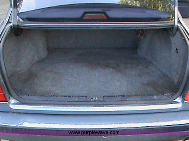 image for item B1270 1989 BMW 535I