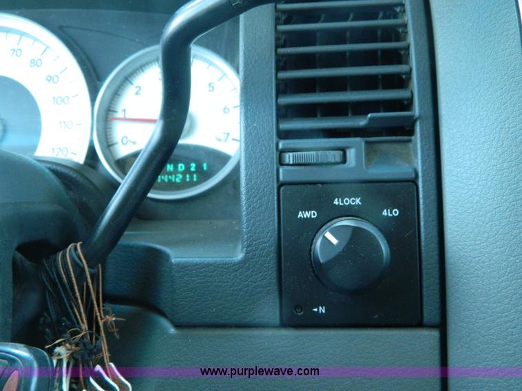 image for item B3767 2006 Dodge Durango Limited SUV