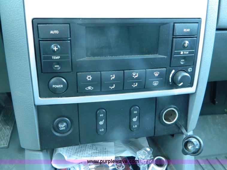 image for item B3767 2006 Dodge Durango Limited SUV