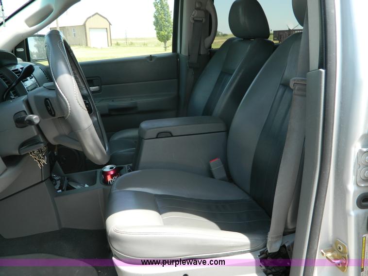 image for item B3767 2006 Dodge Durango Limited SUV