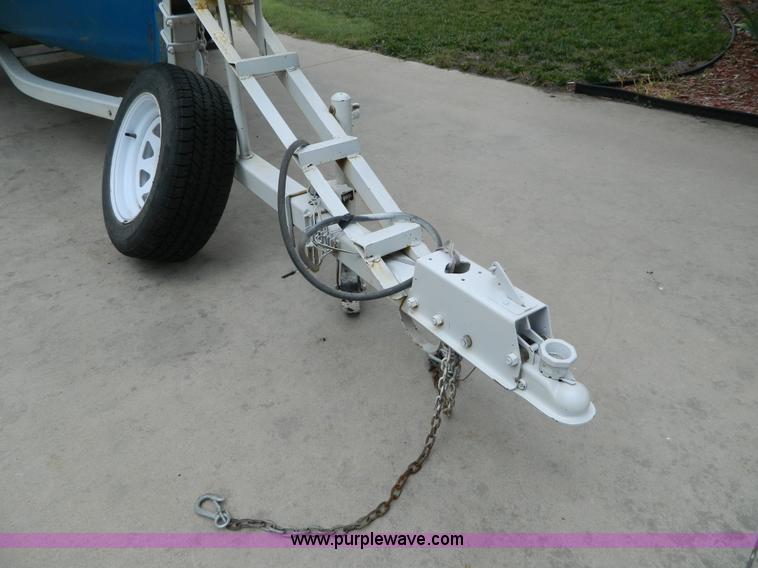 image for item B3773 1974 Lund 17' aluminum boat