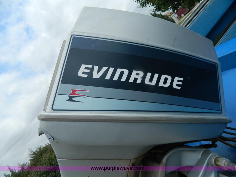 image for item B3773 1974 Lund 17' aluminum boat